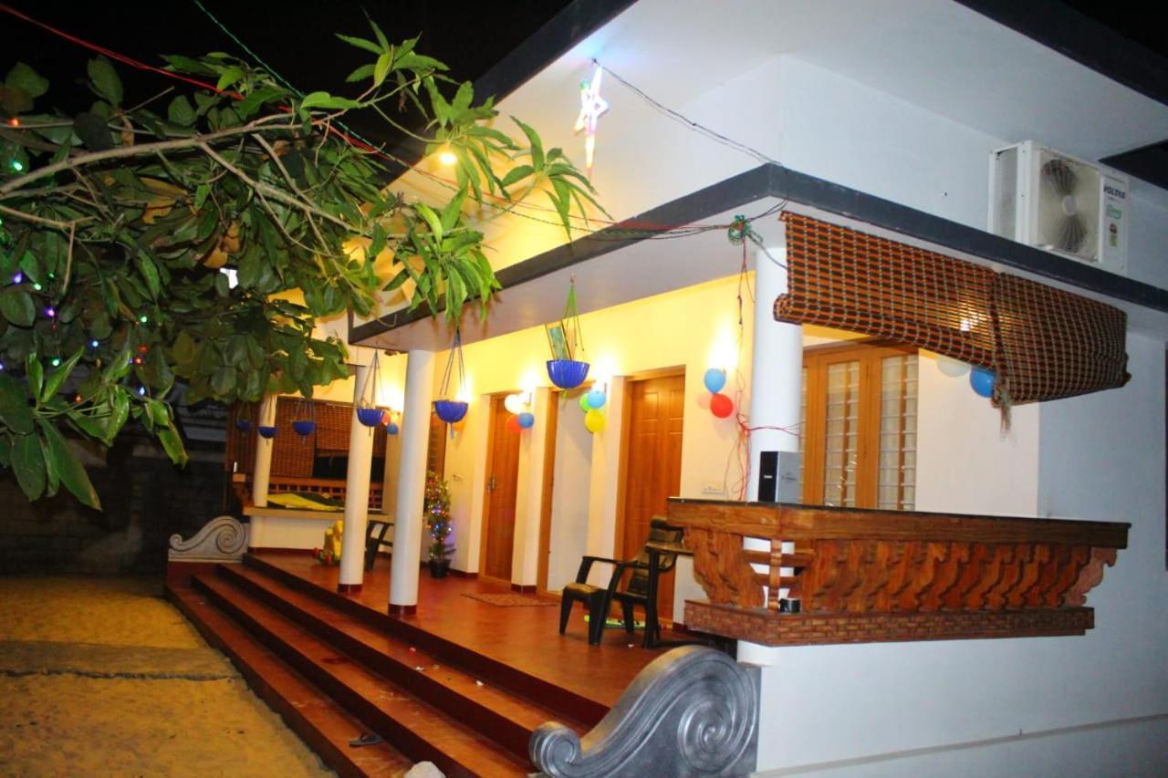 Marari Anna Beach Homestay Mararikulam Exteriör bild