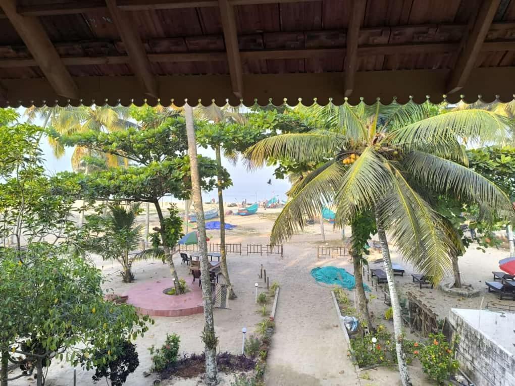 Marari Anna Beach Homestay Mararikulam Exteriör bild